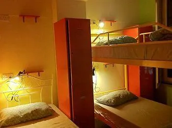 Beary Nice! By A Beary Good Hostel 싱가포르 2*,  싱가포르